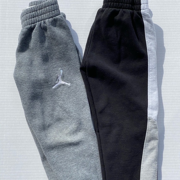 Sweats- 4/5 - Picture 2 of 2